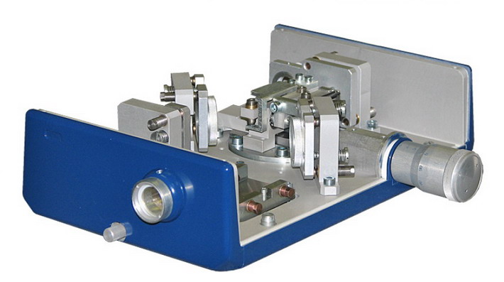 脈沖納秒光學(xué)參量振蕩器OPO